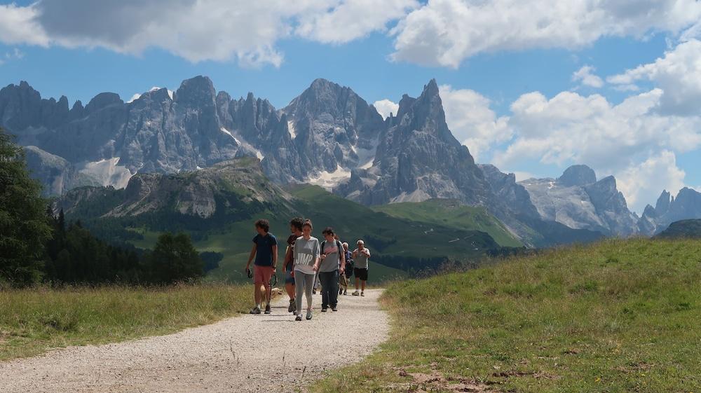 Active Hotel Ancora Predazzo Bagian luar foto