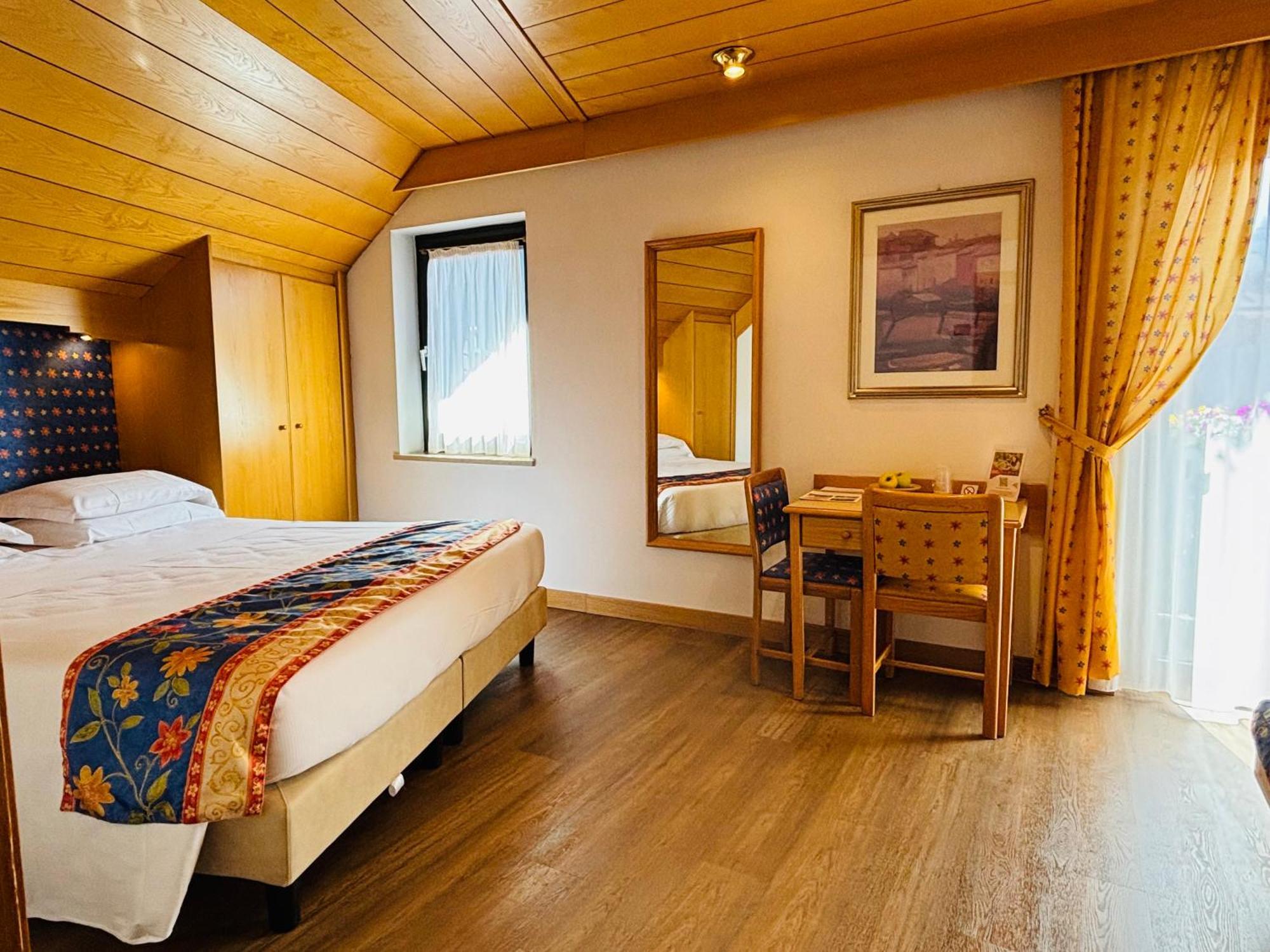 Active Hotel Ancora Predazzo Bagian luar foto