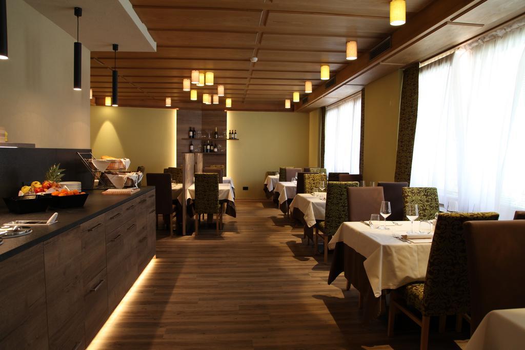 Active Hotel Ancora Predazzo Bagian luar foto