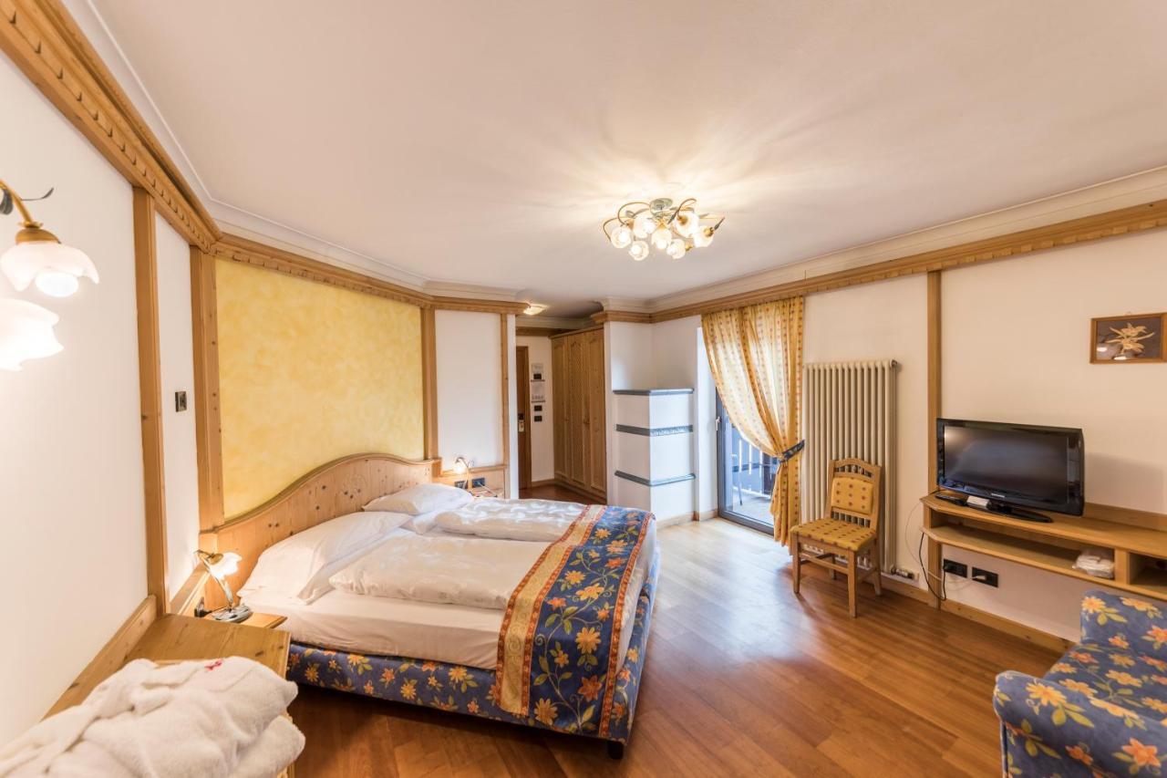 Active Hotel Ancora Predazzo Bagian luar foto
